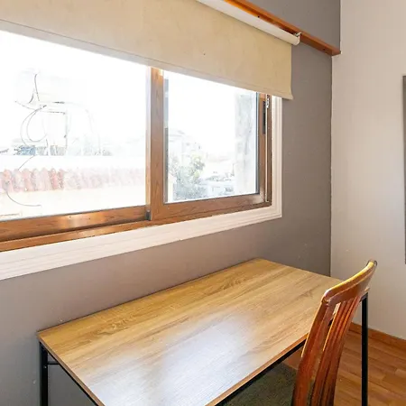 شقة 3 Bedroom لارنكا